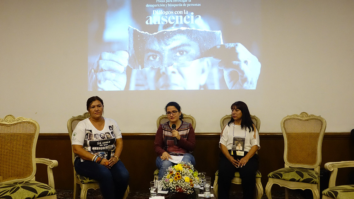 luz almanza dialogos ausencia