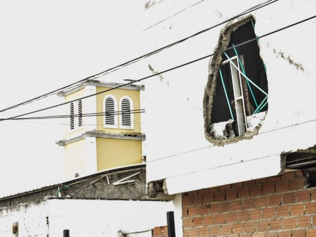 El Hospital de Canapote atraviesa hoy su peor momento: tiene su planta física  de tres pisos en obra gris, sus instalaciones eléctricas a medio terminar y la sala de urgencias en condiciones tan pésimas que no cumple los estándares mínimos exigidos por el Ministerio de Salud.  (Foto de Sharon Mejía).