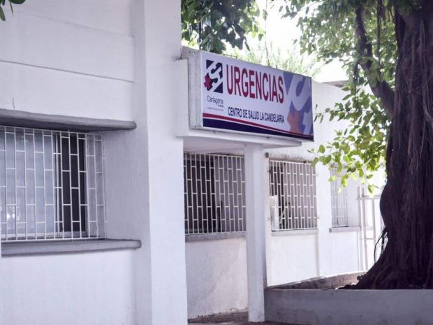 Ubicado en un barrio con el mismo nombre, en la zona noroccidental de la ciudad, el puesto de salud de La Candelaria lleva más de 45 años en un limbo administrativo porque su lote no está legalizado. (Foto de Sharon Mejía).