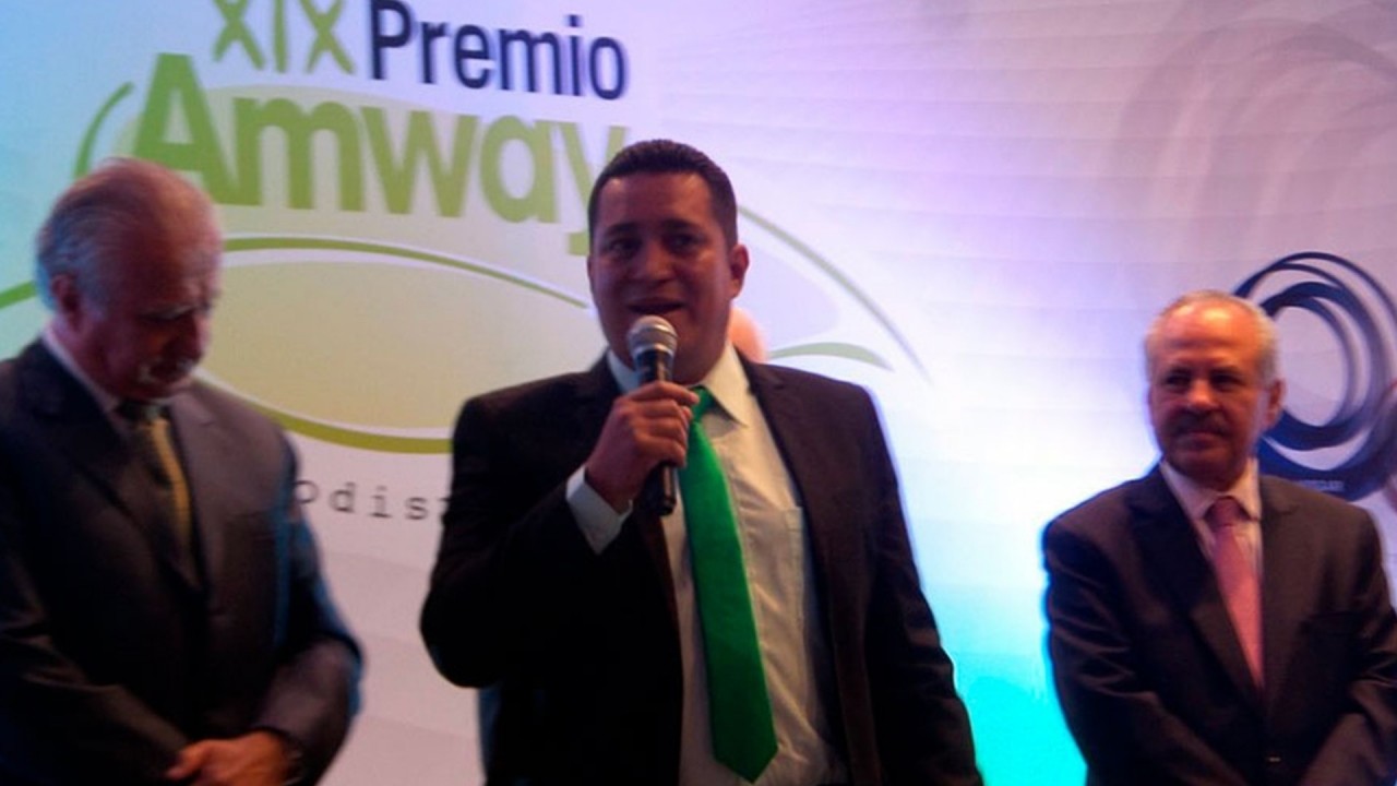 Asociado CdR, Hugo Mario Cárdenas, ganador del premio de Periodismo Ambiental Amway